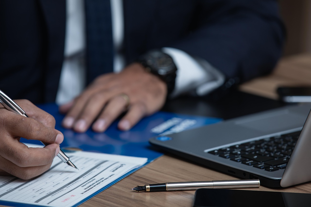 Building Trust: Drafting a Simple Construction Agreement